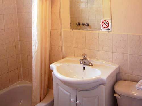 Eastcourt London Motel 외부 사진